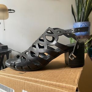Eric Michael Sandals sz 40 (9US)